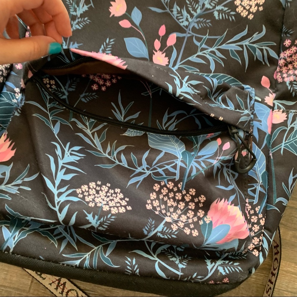 Floral Backpack - Picture 3 of 8